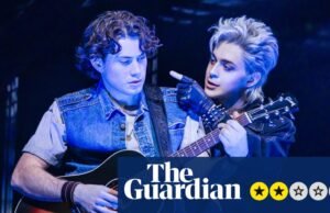 Reseña de The Lost Boys: el musical de vampiros de los 80 carece de sabor de Broadway | Broadway