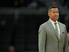 Mark Jones de ESPN convoca el último partido de la cadena, recibe una gran ovación del equipo de ‘Inside the NBA’ y tributo de Doris Burke