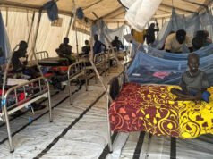 A la comunidad de Sudán del Sur se le niega ayuda mientras el gobierno y la oposición se culpan mutuamente