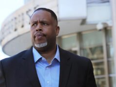 Damon Jones, ex jugador de la NBA y asistente de los Cavs, supuestamente tiene la intención de declararse culpable de cargos de apuestas deportivas