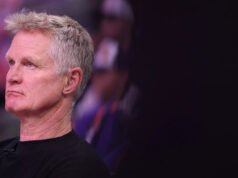 Steve Kerr lamenta haber llamado “bufón” al presidente Donald Trump y admite que sus comentarios en Hong Kong fueron “débiles”