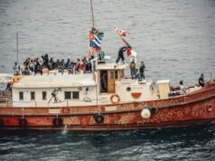 Flotilla de ayuda a Gaza abandona Sicilia