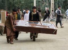 Las inundaciones y deslizamientos de tierra causados por las fuertes lluvias en Afganistán matan a 77 personas en 10 días, dicen las autoridades