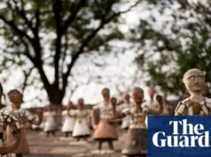 Llamarnos tía o tío no es un insulto | Compañía