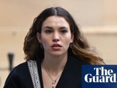 El actor que demanda a Rebel Wilson niega haber hecho afirmaciones falsas sobre el ‘incidente del baño’ en el centro de la batalla por difamación | Wilson rebelde