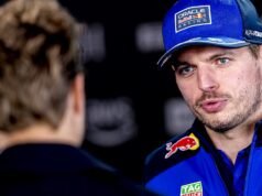 El piloto de Red Bull, Max Verstappen, pide al periodista que abandone la conferencia de prensa, comenta David Coulthard, Gran Premio de Japón