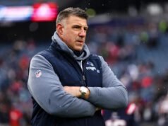 Según los informes, las fotos recién publicadas muestran a Mike Vrabel y Dianna Russini en el bar de Nueva York en 2020.