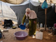 En Gaza, más de seis meses después del alto el fuego, persiste una carrera desesperada por camiones de combustible