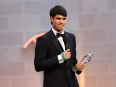 Carlos Alcaraz, inseguro de su estatus para Roland Garros por lesión en la muñeca