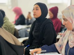 Universidad improvisada en Gaza ofrece la oportunidad de reactivar los estudios académicos