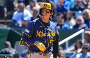 Los Cerveceros pierden a Christian Yelich por lesión en el tendón de la corva contra los Nacionales
