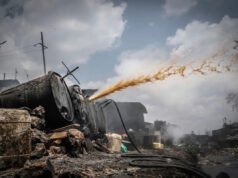 Las autoridades incautan más de 1.800 botellas de alcohol falsificado en una redada