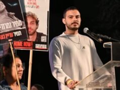 Tsili Wenkert, sobreviviente del Holocausto, habla sobre su reencuentro con Omer, exnieto rehén de Gaza