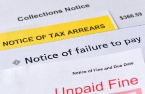 ¿Le debe al IRS? Cómo reducir su deuda tributaria con programas de alivio y opciones de pago