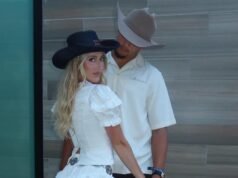 Brittany Mahomes cautiva con corsé y pantalones cortos en 2026 Stagecoach