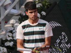 Carlos Alcaraz se retira del Abierto de Francia 2026 porque una lesión en la muñeca arruina los sueños de tres rondas