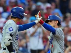 ¿Quién inventó el choca esos cinco? El controvertido origen de un gesto icónico