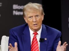 Donald Trump critica a 60 Minutes por citar manifiesto del tirador