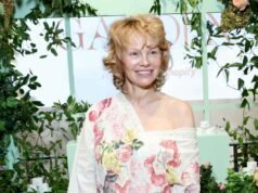 Pamela Anderson lució las bailarinas Mary Jane más cómodas de la primavera