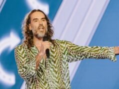 Russell Brand tuvo relaciones sexuales con una joven de 16 años cuando él tenía 30