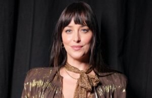 Copie el top bohemio de Dakota Johnson con este Amazon Encuentre ahora $ 20