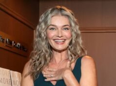 Paulina Porizkova luce bikini antes de cumplir 61 años
