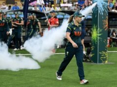 La preocupación por las lesiones podría llevar a Molineux a revisar la capitanía antes del Mundial: entrenador de Australia Flegler