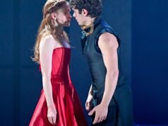 Sadie Sink y Noah Jupe dan puñetazo