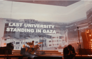 Strokes finaliza el rodaje de Coachella con un vídeo de los bombardeos de Estados Unidos e Israel