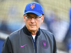 El propietario de los Mets, Steve Cohen, vuelve a estar en línea y trata de tranquilizar a los fanáticos de Nueva York