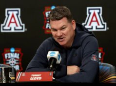 El entrenador en jefe de Arizona, Tommy Lloyd, anuncia un nuevo acuerdo para quedarse con los Wildcats: ‘Mi Michael Jordan es Steve Kerr’