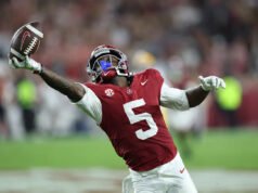 Los Steelers cambian para reclutar al WR de Alabama Germie Bernard después de perderse a Makai Lemon en la primera ronda