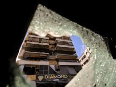 Israel ataca Beirut en medio del lanzamiento de cohetes de Hezbollah e Irán