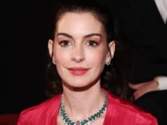 Anne Hathaway nos convenció para usar pantalones blancos a principios de este año