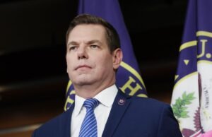 Swalwell merece algo peor, pero… . ., rebelión contra la locura climática y otros comentarios