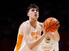 JP Estrella habría sido transferido de Tennessee a Michigan