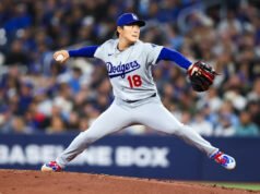Yoshinobu Yamamoto lo vuelve a hacer al vencer a los Azulejos en otra victoria de los Dodgers en Toronto