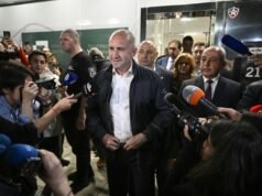 El ex presidente búlgaro obtiene la mayoría parlamentaria