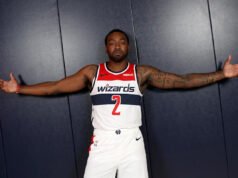 Según los informes, la ex estrella de los Wizards, John Wall, se unió a la Universidad de Howard como presidente de operaciones de baloncesto.