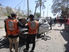 Ataques con aviones no tripulados israelíes matan a tres personas en Gaza, dicen los palestinos