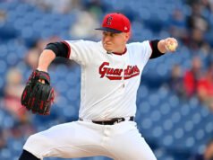 El juego sin hits del novato Parker Messick de los Guardianes terminó ante los Orioles en la novena entrada