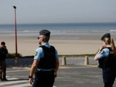 Sospechoso arrestado en Inglaterra después de que cuatro personas murieran en el cruce fallido del Canal de la Mancha desde Francia al Reino Unido