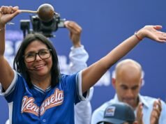 Líder venezolano aumenta salario mínimo en 26%