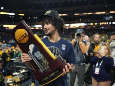 El armador de Michigan Elliot Cadeau regresa a los Wolverines después del campeonato nacional de la NCAA