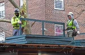 La ciudad de Nueva York siempre será la mejor, pero el andamio es una miseria que me inmoviliza contra el suelo.