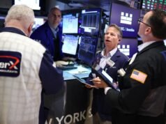 El Dow Jones sube 1.400 puntos y el petróleo cae a casi 90 dólares mientras Trump anuncia un alto el fuego de dos semanas con Irán.