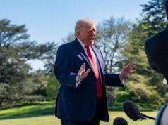 Trump dice que los precios de la gasolina podrían seguir altos hasta las elecciones de mitad de período de noviembre