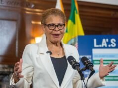 Karen Bass propone el status quo