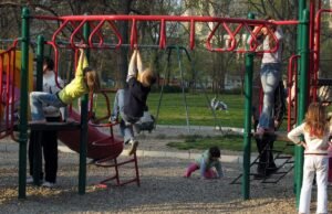 Los socialistas del ayuntamiento se oponen a los parques para familias trabajadoras