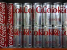 Las ventas de Coca-Cola se están disparando, y la ‘Shrinkflation’ es la manera astuta de engañar a los fans para que compren más